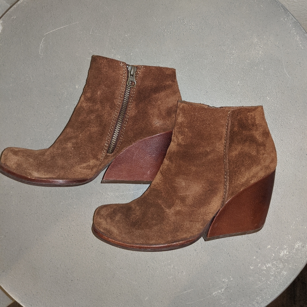 Kork-Ease suede booties